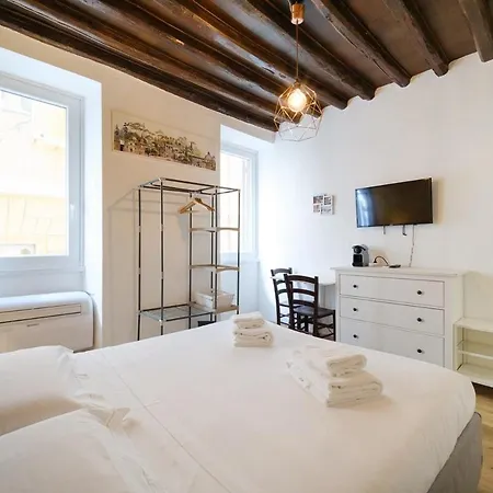 Trident By Buddyrent Apartment